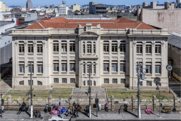 REFLEXÃO | O Teatro como Escola do Mundo