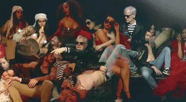 ★★★★ Crítica: Looking for Andy recria espírito de Andy Warhol com Studio 54 inflável na Praça Roosevelt em parceria Reino Unido – Brasil