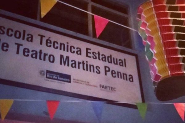 PEDIDO DE SOCORRO | Escola Técnica Estadual de Teatro Martins Penna