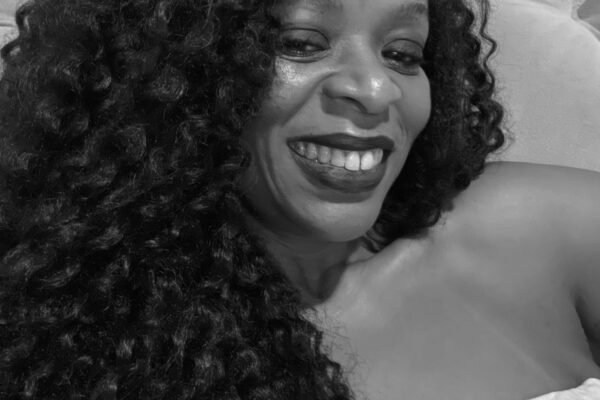 Maria Shu – Quando o extraordinário ainda não tem nome