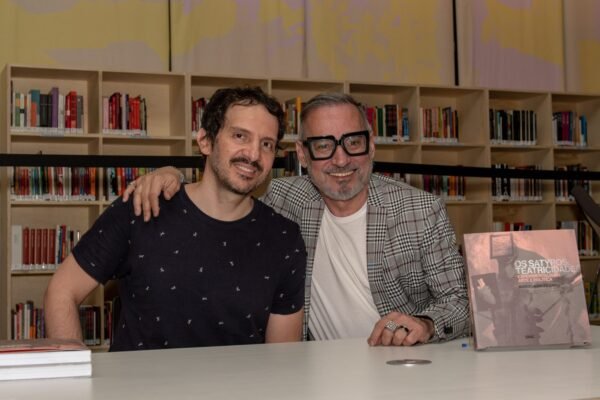 SP ESCOLA DE TEATRO | Veja como foi o lançamento do livro “Os Satyros: teatricidades – Experimentalismo, arte e política”