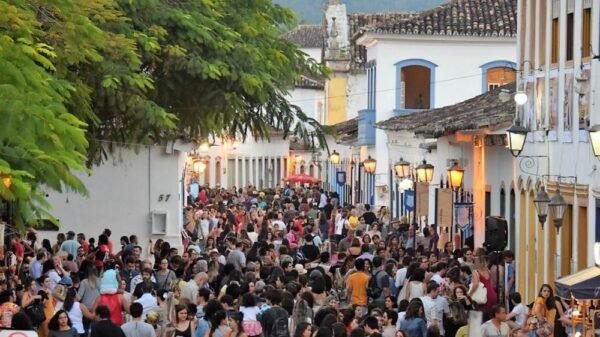 LITERATURA | 22ª Flip: Edições Sesc leva obras sobre Novos Baianos, Satyros e Gilberto Gil a Paraty