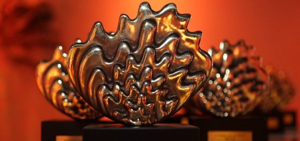 Prêmio Shell de Teatro se atualiza na era da diversidade com homenagem a Léa Garcia e Teuda Bara: veja vencedores